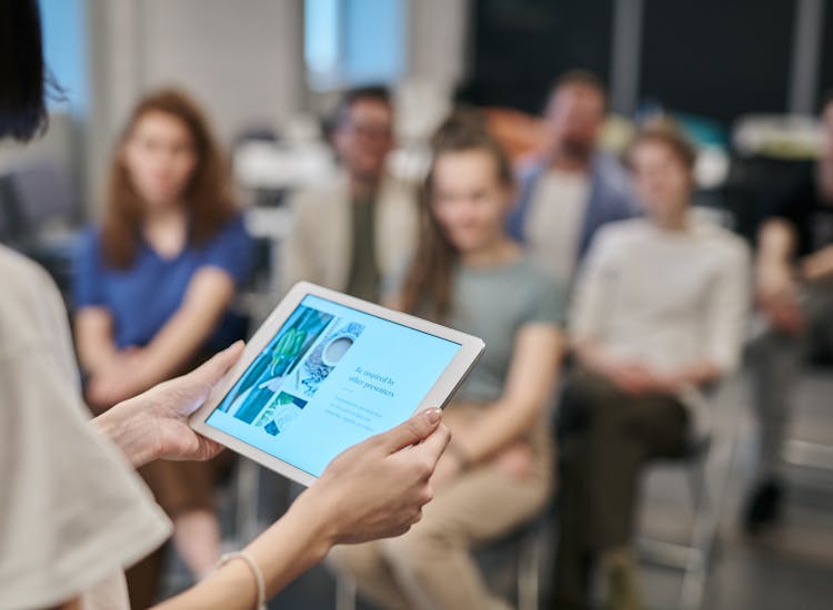 pexels-photo-3183169